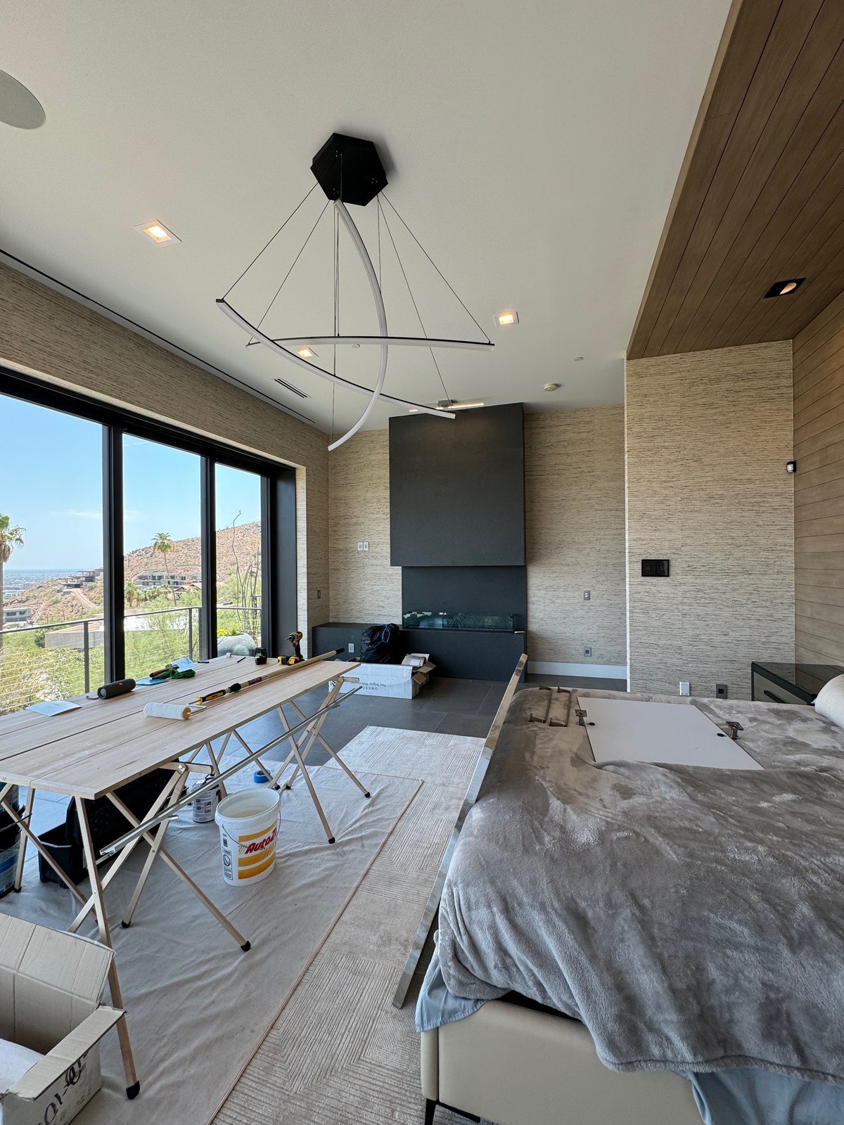 Wool wallcovering in a master suite — image 1