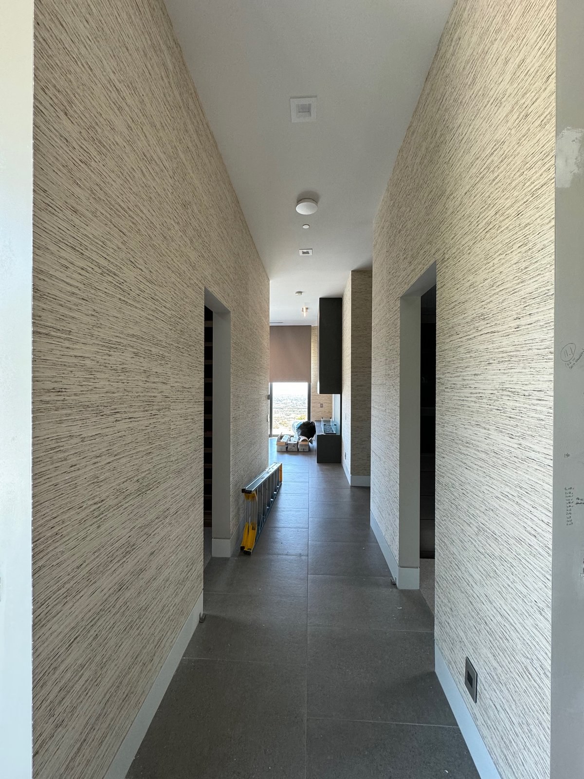 Wool wallcovering in a master suite — image 4