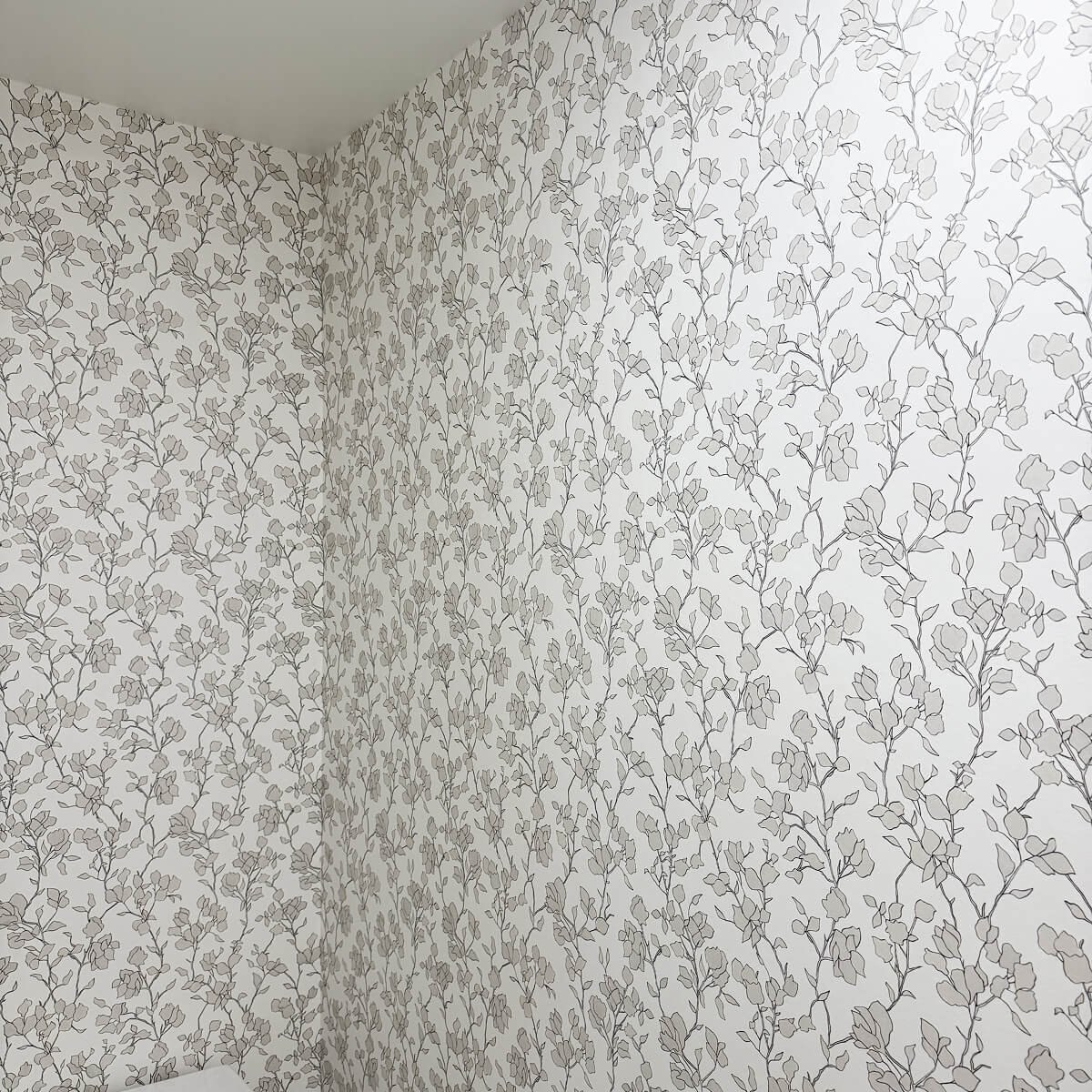 Botanical bathroom — image 1