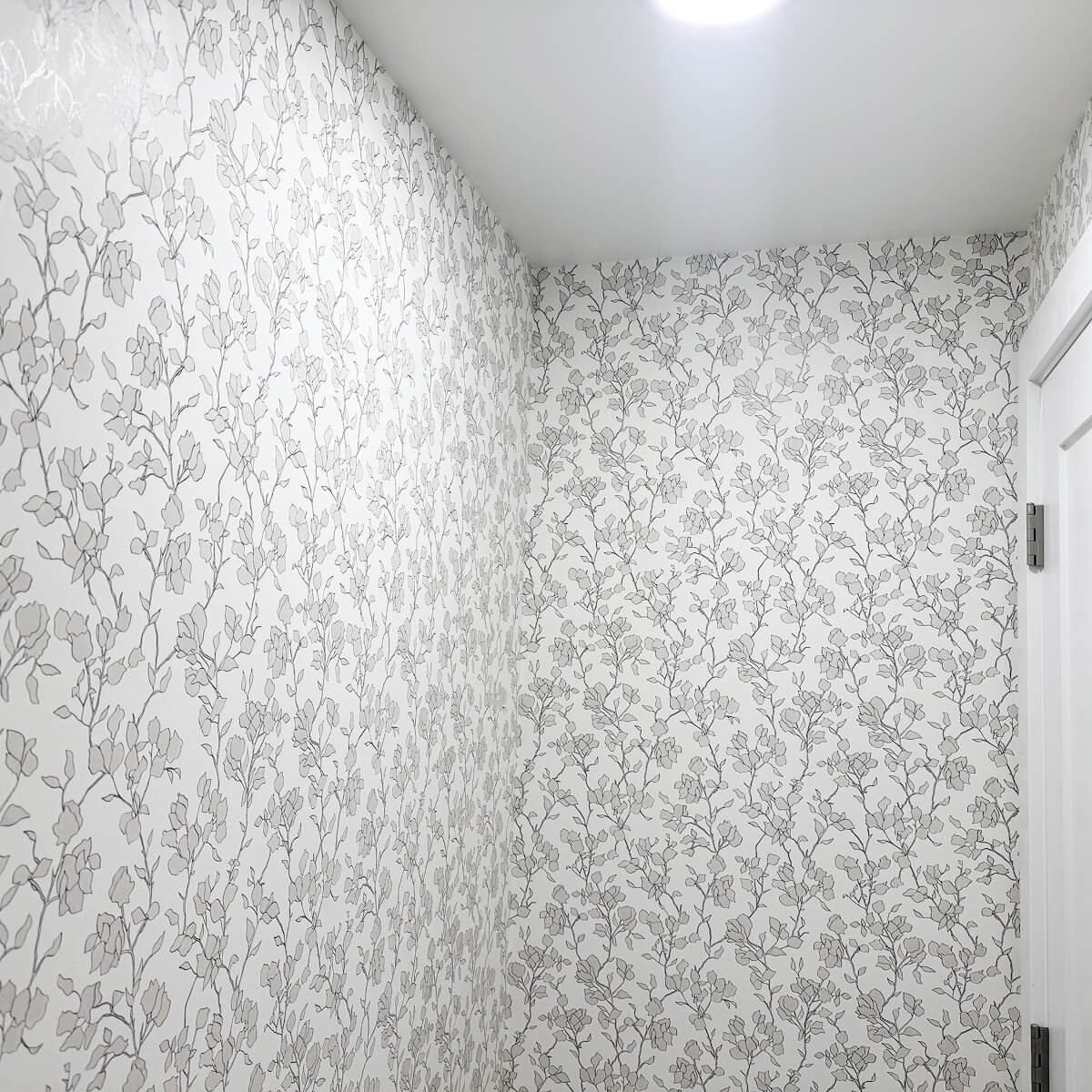 Botanical bathroom — image 2