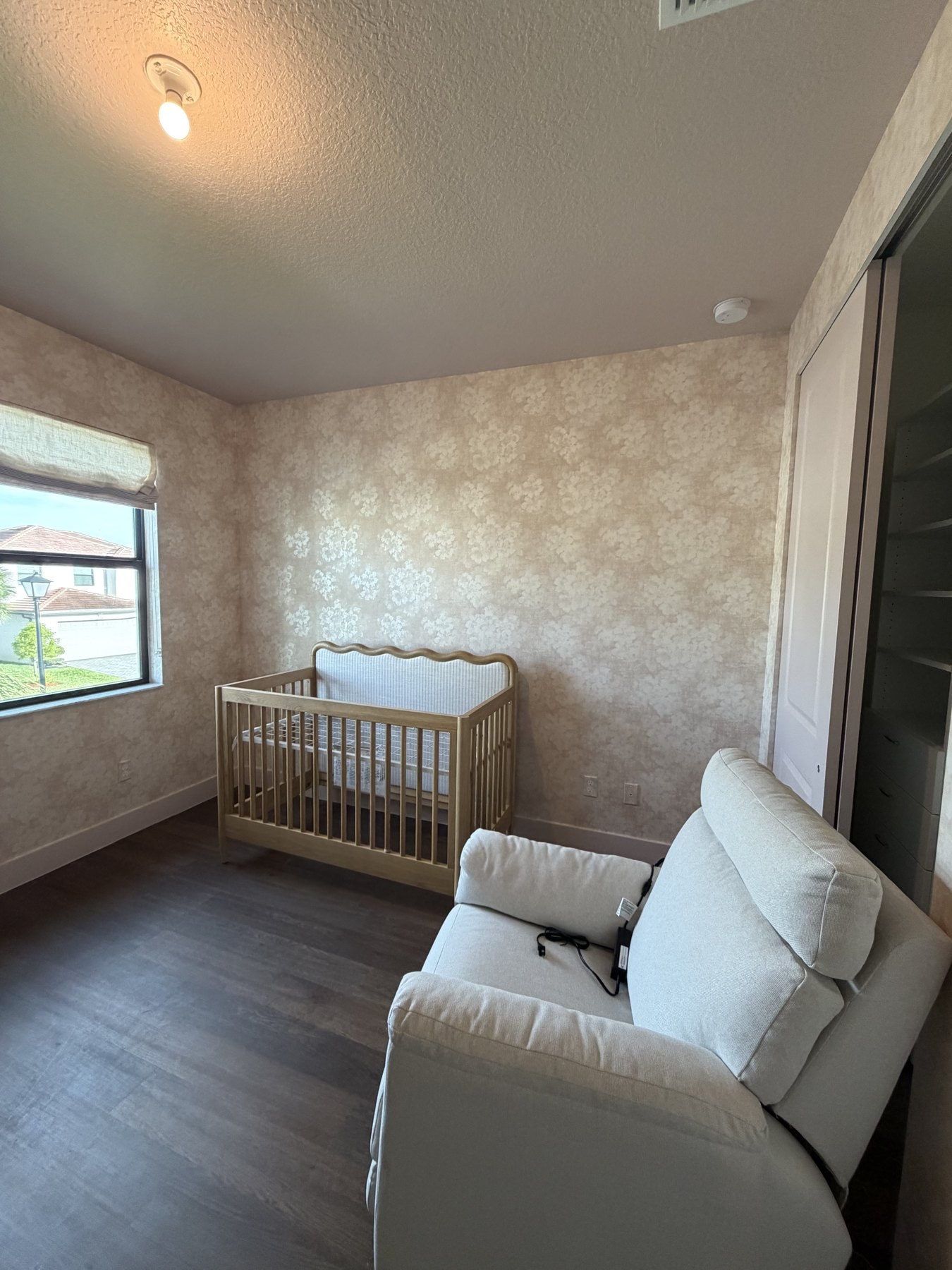 Atmospheric nursery — image 1