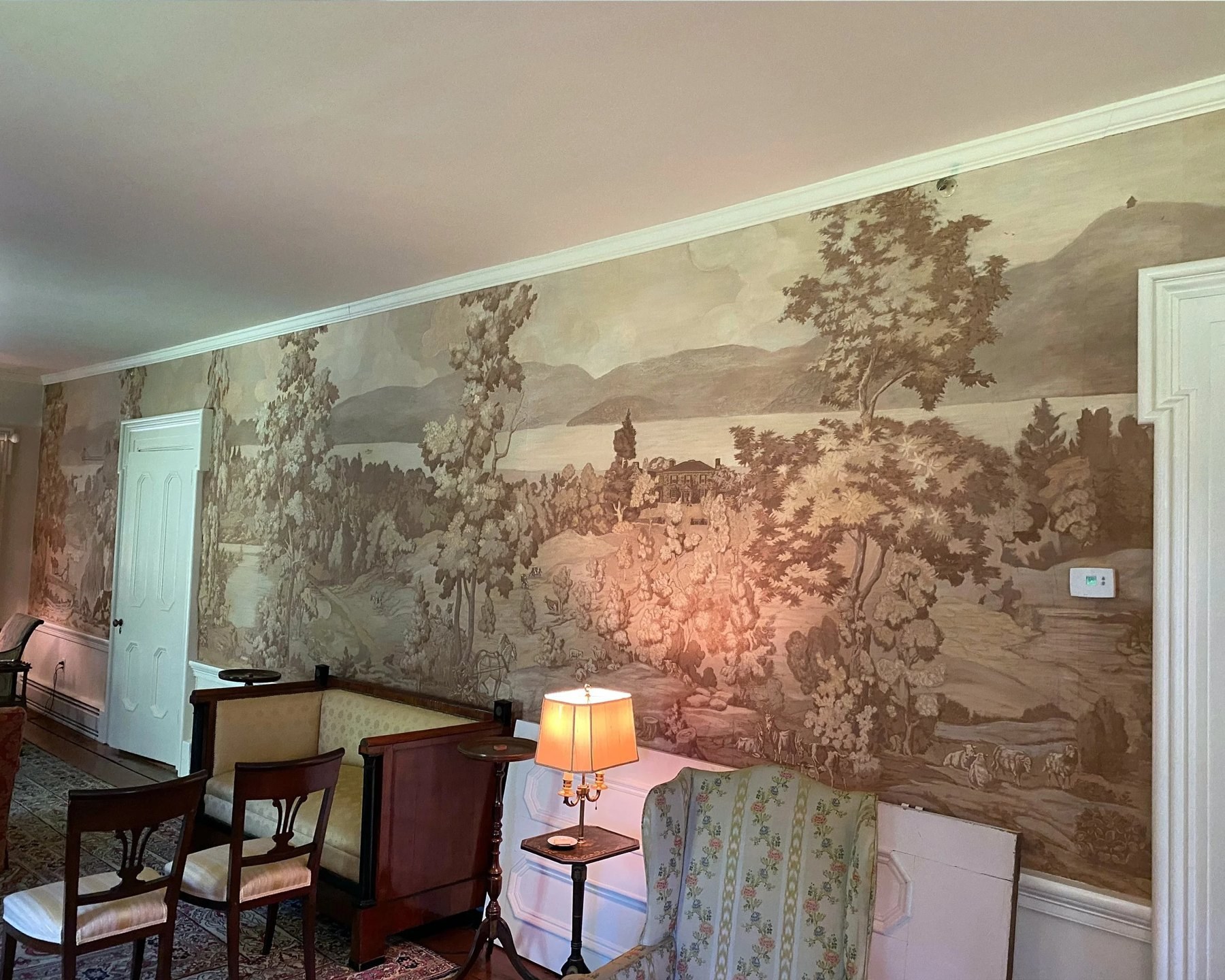 Historic scenic mural — image 1