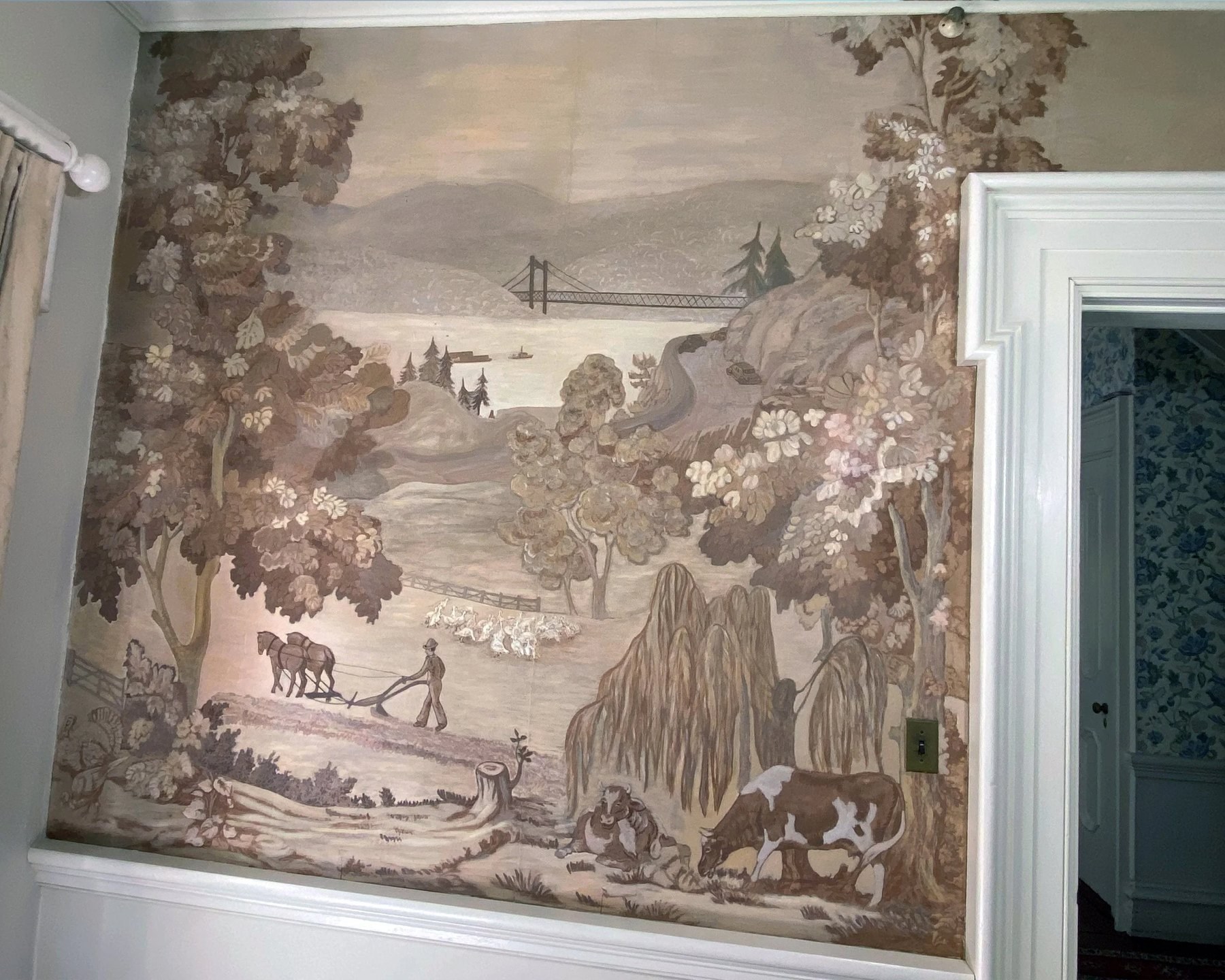 Historic scenic mural — image 3